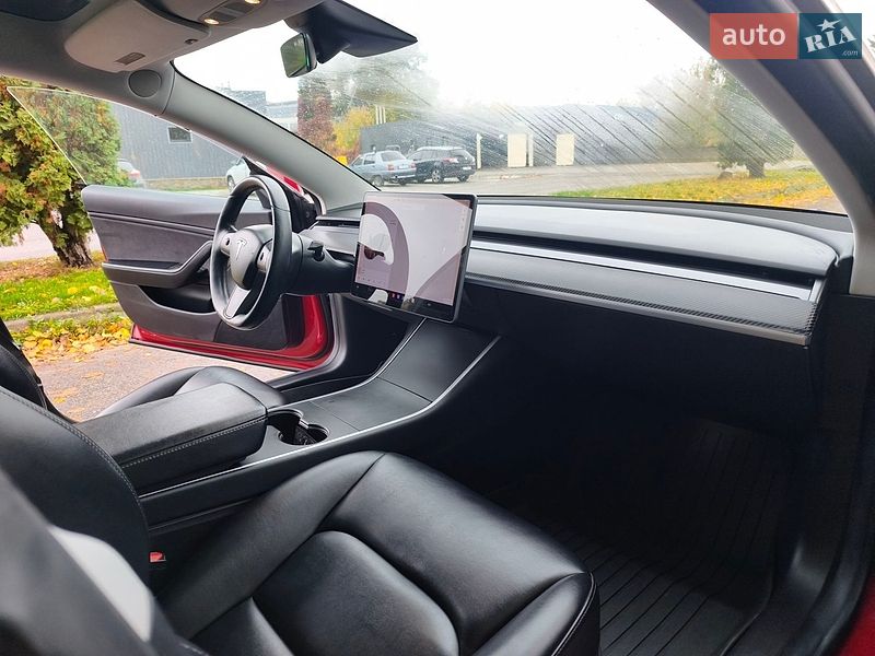 Седан Tesla Model 3 2018 в Білій Церкві