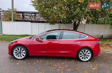 Седан Tesla Model 3 2018 в Білій Церкві