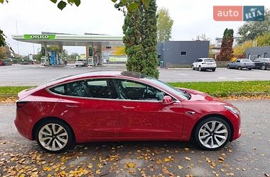 Седан Tesla Model 3 2018 в Білій Церкві