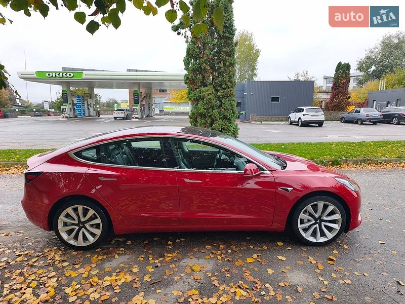 Седан Tesla Model 3 2018 в Білій Церкві