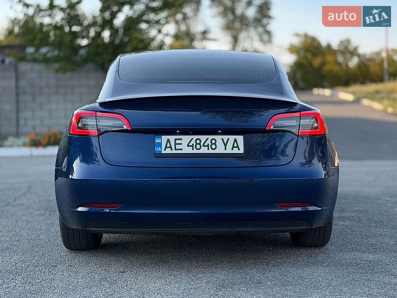 Седан Tesla Model 3 2019 в Днепре