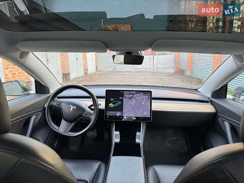 Седан Tesla Model 3 2018 в Полтаве