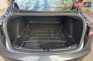 Седан Tesla Model 3 2018 в Полтаве