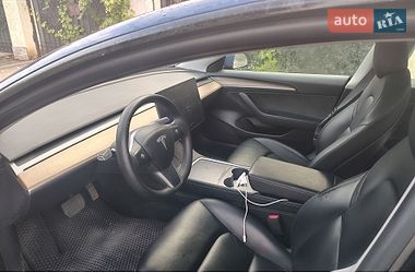 Седан Tesla Model 3 2021 в Одессе