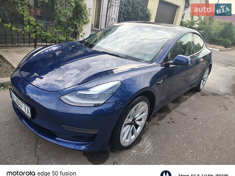 Седан Tesla Model 3 2021 в Одессе
