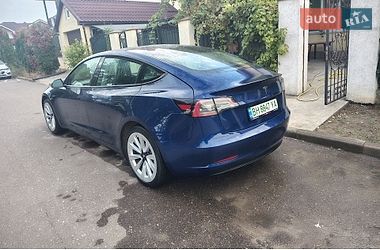 Седан Tesla Model 3 2021 в Одессе