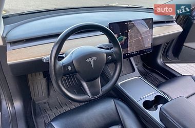 Седан Tesla Model 3 2021 в Черкассах