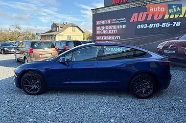 Седан Tesla Model 3 2025 в Стрые