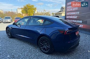 Седан Tesla Model 3 2025 в Стрые