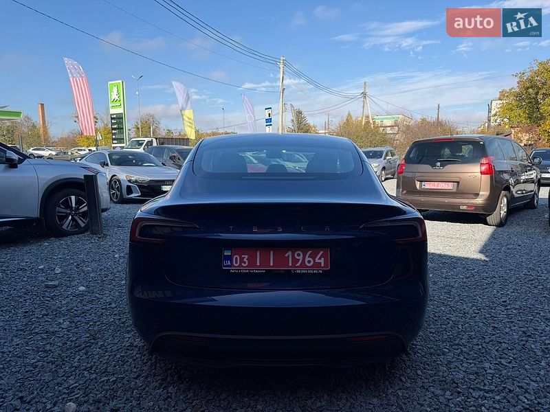 Седан Tesla Model 3 2025 в Стрые