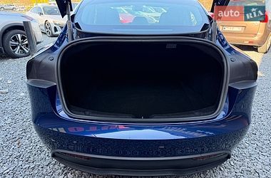 Седан Tesla Model 3 2025 в Стрые