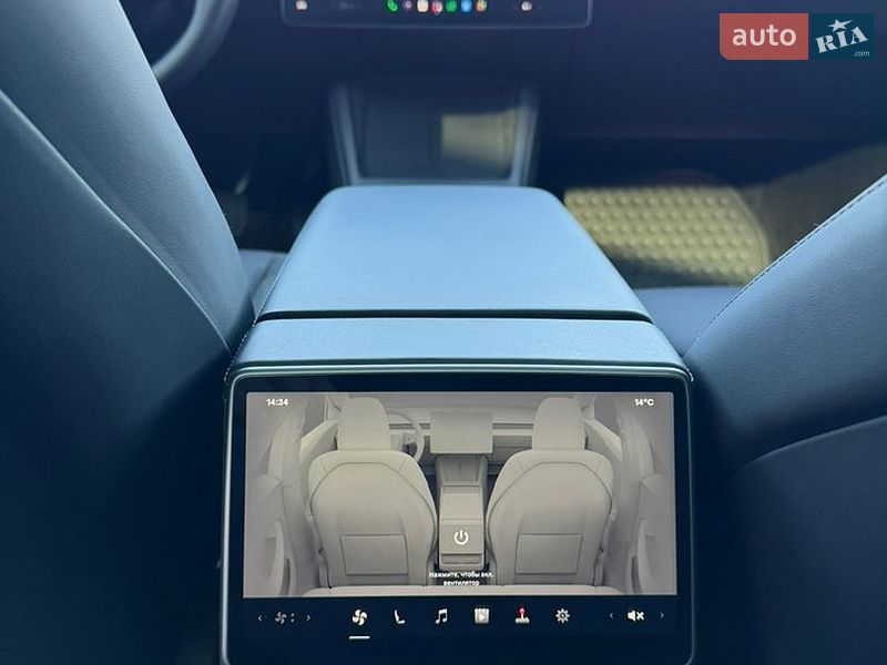 Седан Tesla Model 3 2025 в Стрые
