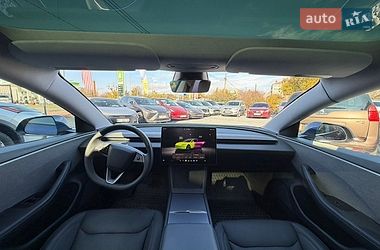 Седан Tesla Model 3 2025 в Стрые