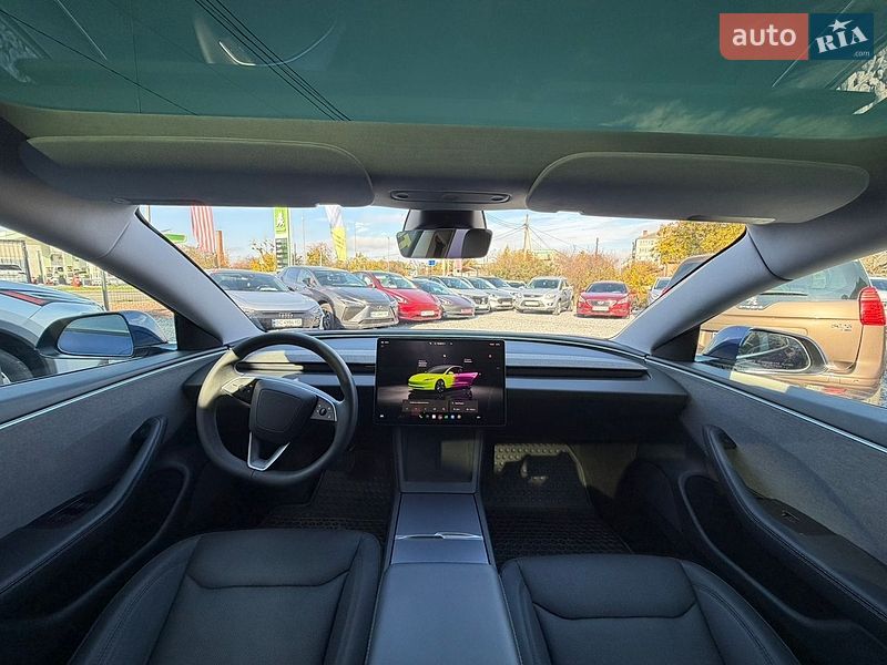 Седан Tesla Model 3 2025 в Стрые