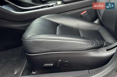 Седан Tesla Model 3 2019 в Тернополе