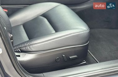 Седан Tesla Model 3 2019 в Тернополе