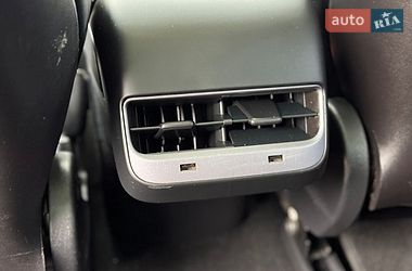 Седан Tesla Model 3 2019 в Тернополе