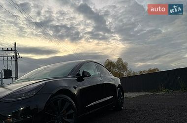 Седан Tesla Model 3 2020 в Ивано-Франковске