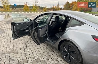Седан Tesla Model 3 2025 в Радивиліві фото 13 Седан Tesla Model 3 2025 в Радивиліві