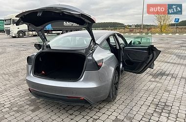 Седан Tesla Model 3 2025 в Радивиліві фото 15 Седан Tesla Model 3 2025 в Радивиліві
