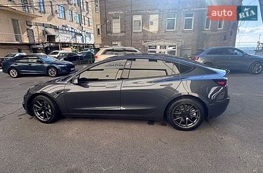 Седан Tesla Model 3 2022 в Дніпрі