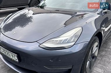 Седан Tesla Model 3 2018 в Ровно