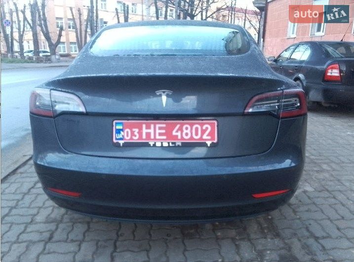 Седан Tesla Model 3 2019 в Тернополе