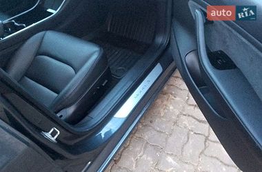 Седан Tesla Model 3 2019 в Тернополі
