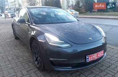 Седан Tesla Model 3 2019 в Тернополі