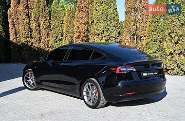 Седан Tesla Model 3 2022 в Львові фото 7 Седан Tesla Model 3 2022 в Львові