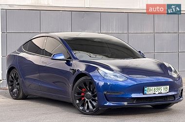 Седан Tesla Model 3 2023 в Одессе
