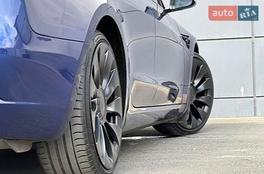 Седан Tesla Model 3 2023 в Одессе
