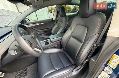 Седан Tesla Model 3 2023 в Одессе