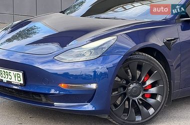Седан Tesla Model 3 2023 в Одессе