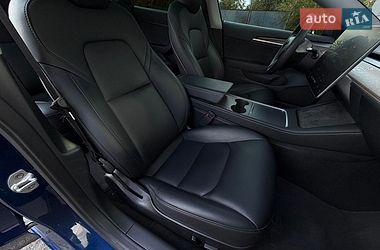 Седан Tesla Model 3 2023 в Одессе