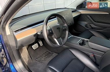 Седан Tesla Model 3 2023 в Одессе