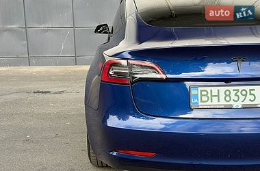 Седан Tesla Model 3 2023 в Одессе