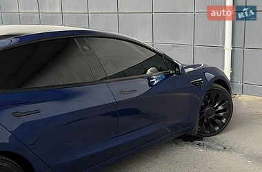 Седан Tesla Model 3 2023 в Одессе