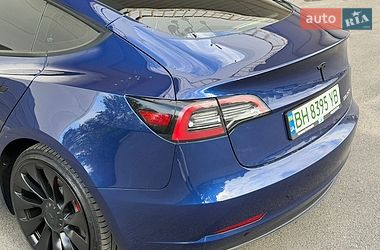Седан Tesla Model 3 2023 в Одессе