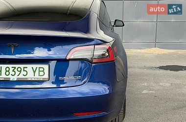 Седан Tesla Model 3 2023 в Одессе