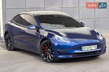 Седан Tesla Model 3 2023 в Одессе