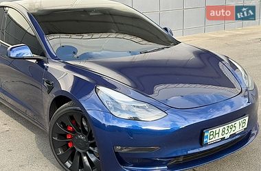 Седан Tesla Model 3 2023 в Одессе