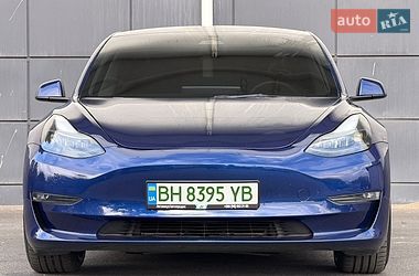 Седан Tesla Model 3 2023 в Одессе