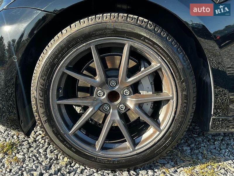 Седан Tesla Model 3 2021 в Львове