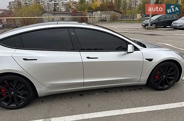 Седан Tesla Model 3 2022 в Ивано-Франковске