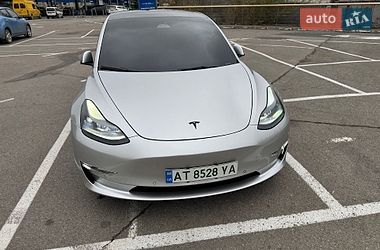 Седан Tesla Model 3 2022 в Ивано-Франковске