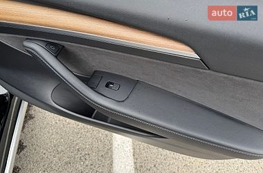 Седан Tesla Model 3 2022 в Ивано-Франковске