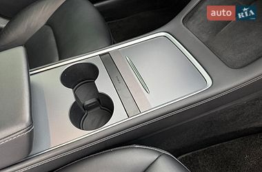 Седан Tesla Model 3 2022 в Ивано-Франковске