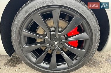 Седан Tesla Model 3 2022 в Ивано-Франковске