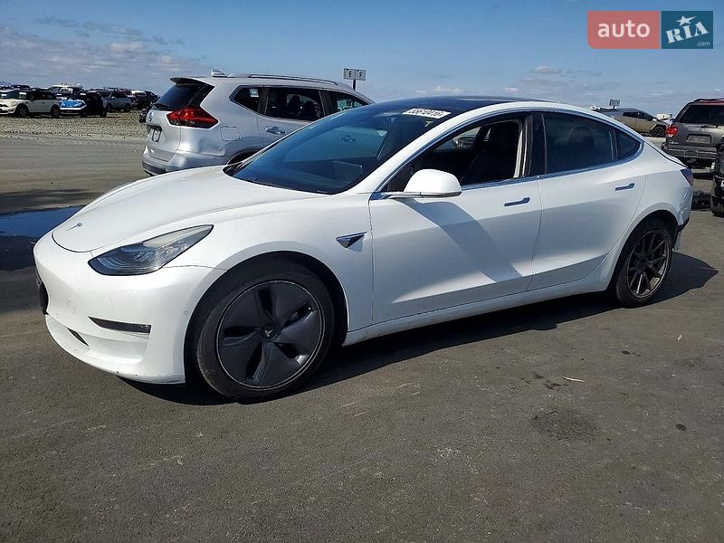 Tesla Model 3 2018